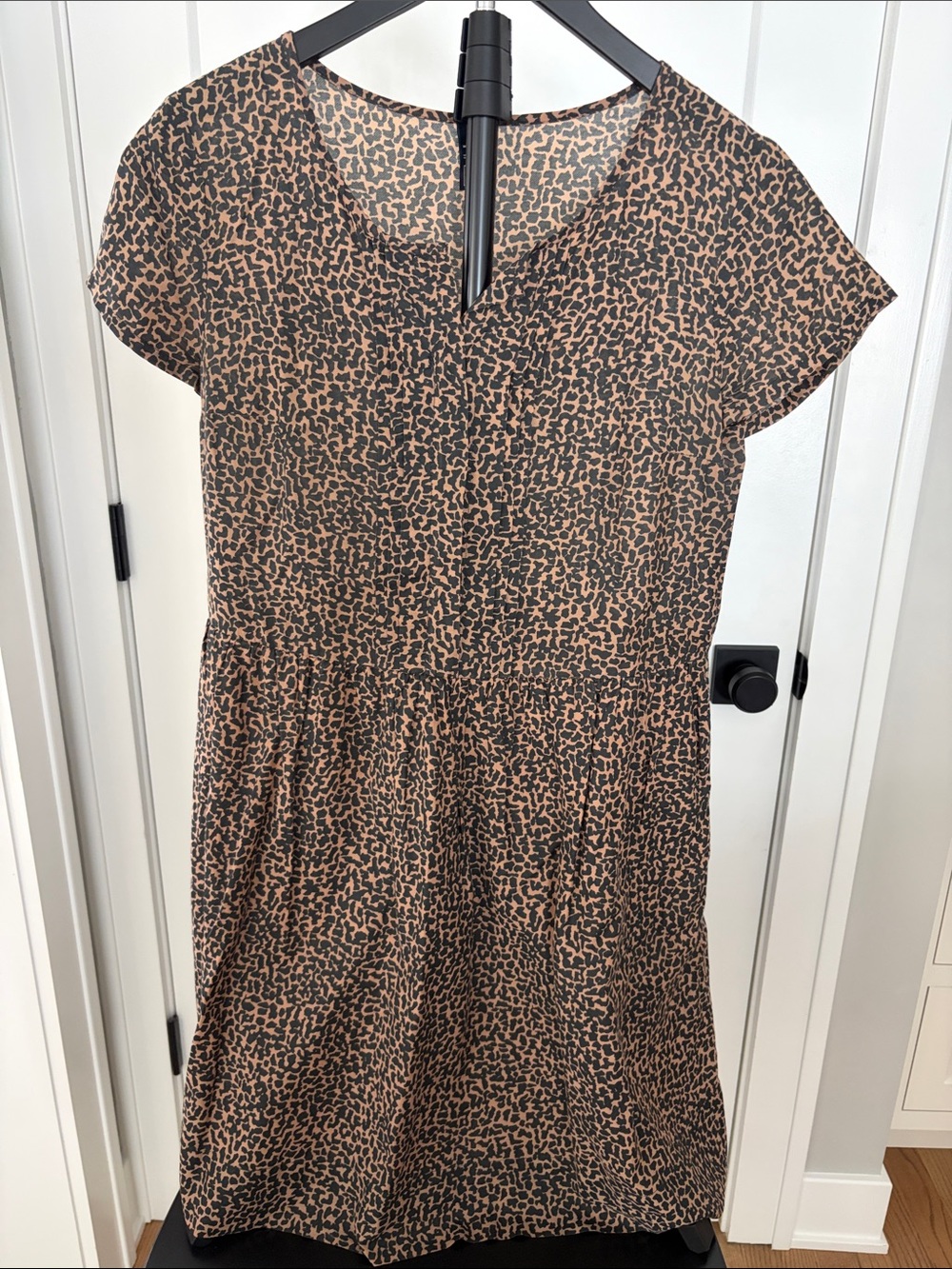 GAP Brown and Black Printed Short Sleeve Maxi Dress